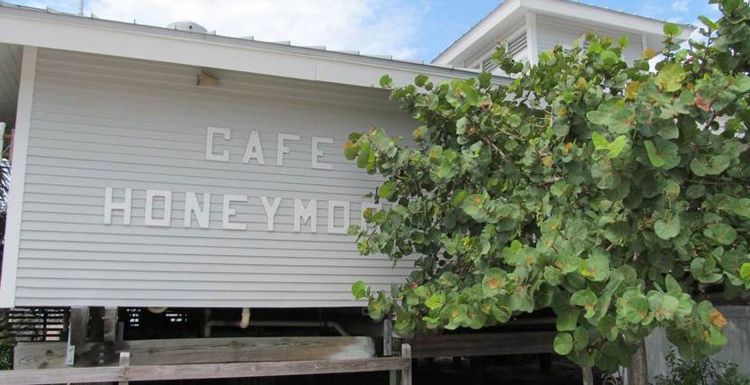 Cafe Honeymoon Exterior2 