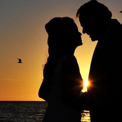 couple-sunset-shot